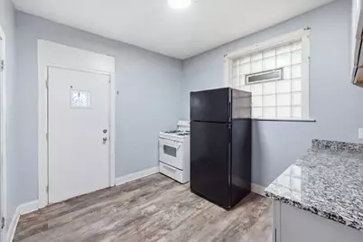 8038 S Maryland Avenue, Chicago, IL 60619 - Photo 12