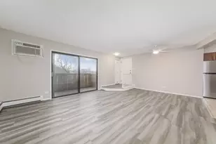 2 Echo Ct, Vernon Hills, IL 60061 - Photo 4