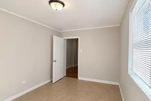 2108 E 95th Pl, Chicago, IL 60617 - Photo 12