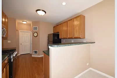 312 Fairmont Court, Saint Charles, IL 60175 - Photo 10