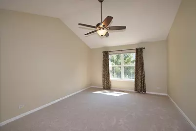 312 Fairmont Court, Saint Charles, IL 60175 - Photo 18