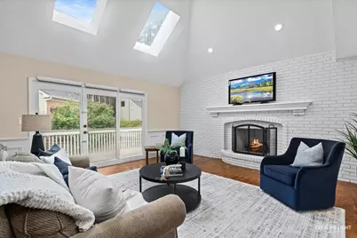 615 E Bailey Road, Naperville, IL 60565 - Photo 10