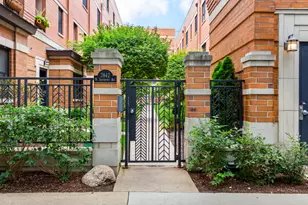 3842 N Southport Ave, Chicago, IL 60613 - Photo 24