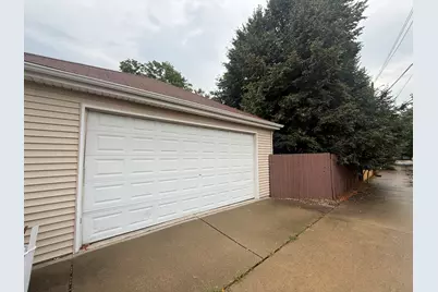 9510 Campbell Avenue, Oak Lawn, IL 60453 - Photo 8