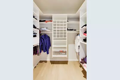 520 W Huron Street #704, Chicago, IL 60654 - Photo 16