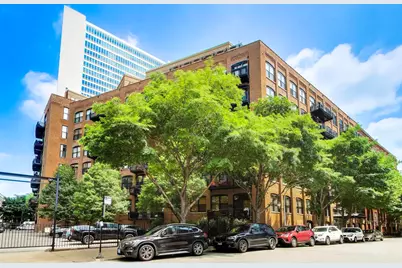 520 W Huron Street #704, Chicago, IL 60654 - Photo 1