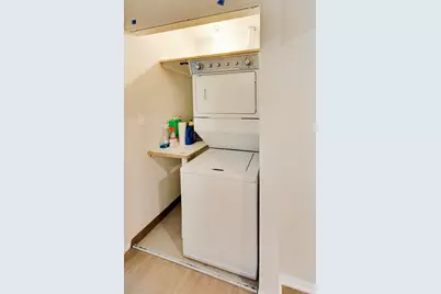 520 W Huron Street #704, Chicago, IL 60654 - Photo 22