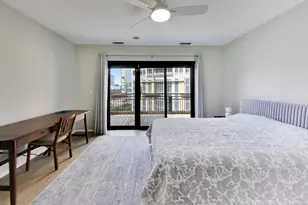 520 W Huron St, Chicago, IL 60654 - Photo 14