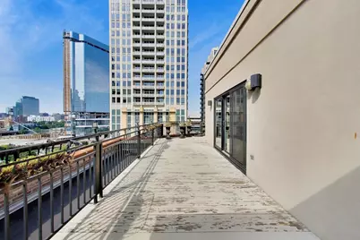 520 W Huron Street #704, Chicago, IL 60654 - Photo 32