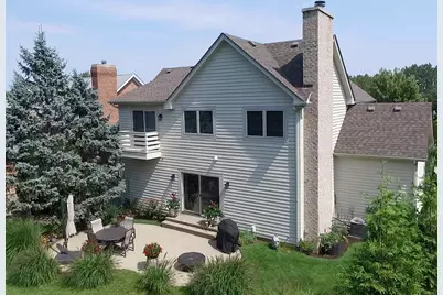 1268 N Palos Avenue, Palatine, IL 60067 - Photo 2