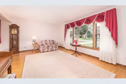 724 S Chester Avenue, Park Ridge, IL 60068 - Photo 10