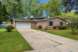 1120 Joel Ave, Aurora, IL 60505 - Photo 1
