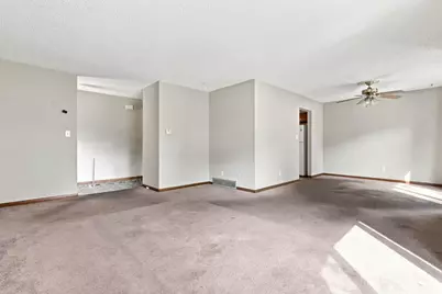 1120 Joel Avenue, Aurora, IL 60505 - Photo 6
