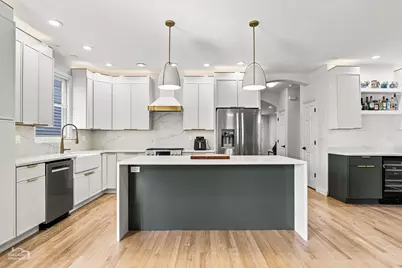 3423 N Albany Avenue, Chicago, IL 60618 - Photo 12