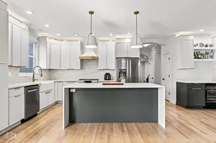 3423 N Albany Ave, Chicago, IL 60618 - Photo 12