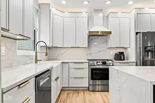 3423 N Albany Ave, Chicago, IL 60618 - Photo 14