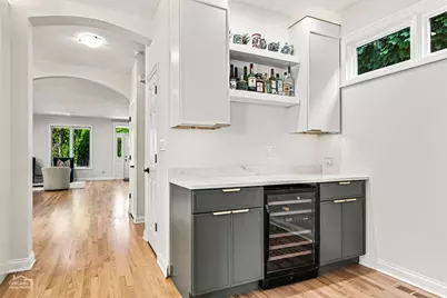 3423 N Albany Avenue, Chicago, IL 60618 - Photo 22