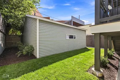 3423 N Albany Avenue, Chicago, IL 60618 - Photo 32