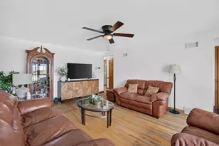 7001 W 81st St, Burbank, IL 60459 - Photo 4