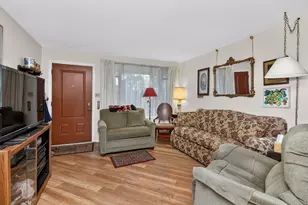 964 S 3rd Ave, Des Plaines, IL 60016 - Photo 2