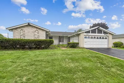 1564 White Trail, Elk Grove Village, IL 60007 - Photo 1
