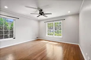 6618 N Lightfoot Ave, Chicago, IL 60646 - Photo 20