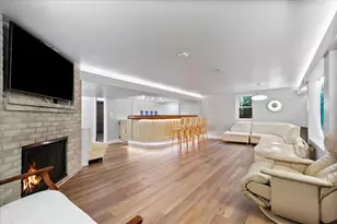 6618 N Lightfoot Ave, Chicago, IL 60646 - Photo 30