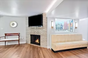 6618 N Lightfoot Ave, Chicago, IL 60646 - Photo 32