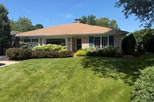 6618 N Lightfoot Ave, Chicago, IL 60646 - Photo 4