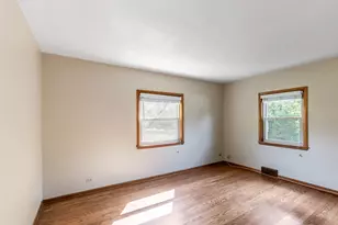 27 Pleasant Ave, Highwood, IL 60040 - Photo 16
