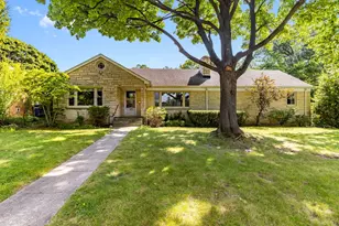 27 Pleasant Ave, Highwood, IL 60040 - Photo 1