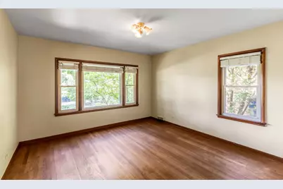 27 Pleasant Avenue, Highwood, IL 60040 - Photo 8