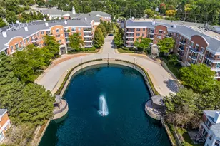 351 Town Pl Cir, Buffalo Grove, IL 60089 - Photo 32