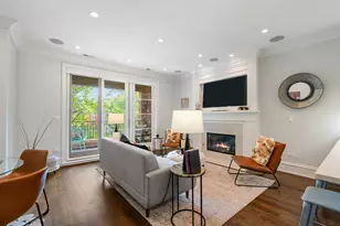 722 W Aldine Ave, Chicago, IL 60657 - Photo 2