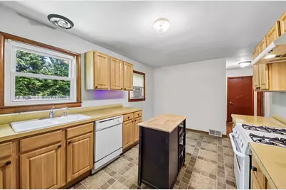 1740 Joanna Avenue, Zion, IL 60099 - Photo 8
