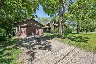1740 Joanna Ave, Zion, IL 60099 - Photo 2