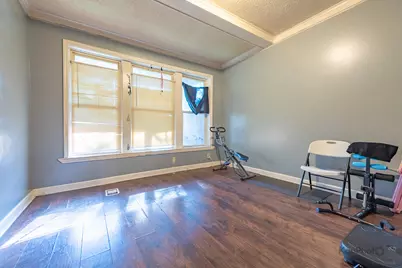 6327 S Saint Lawrence Avenue, Chicago, IL 60637 - Photo 16