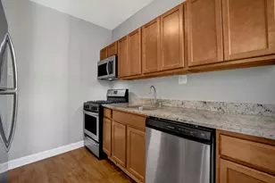 1239 W Greenleaf Ave, Chicago, IL 60626 - Photo 8