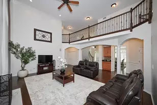 406 Elderberry Ln, Streamwood, IL 60107 - Photo 8