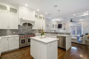 2729 N Southport Ave, Chicago, IL 60614 - Photo 8