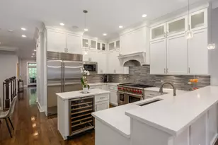 2729 N Southport Ave, Chicago, IL 60614 - Photo 16