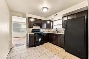 11635 S Laflin St, Chicago, IL 60643 - Photo 2