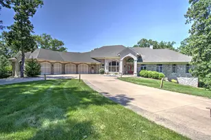 4180 S Lake Ct, Decatur, IL 62521 - Photo 8