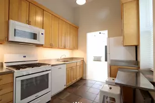 1318 W Erie St, Chicago, IL 60642 - Photo 6