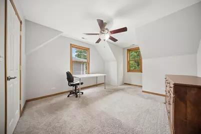 2158 Elmira Avenue, Des Plaines, IL 60018 - Photo 16