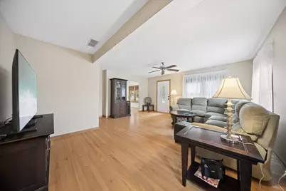 2158 Elmira Avenue, Des Plaines, IL 60018 - Photo 4