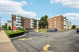5500 Lincoln Ave, Morton Grove, IL 60053 - Photo 2