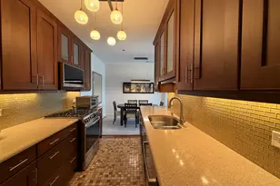 550 W Surf St, Chicago, IL 60657 - Photo 6