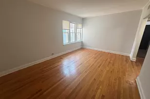 7346 N Damen Ave, Chicago, IL 60645 - Photo 4