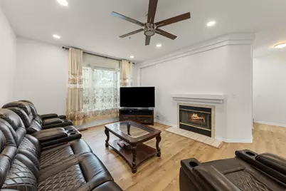 2641 N Greenwood Avenue, Arlington Heights, IL 60004 - Photo 8